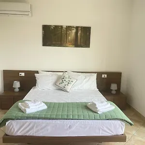  Appartamento Maison De Cheeramie - Tourist Tra Mare E Etna Italia